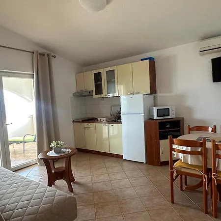 Apartment Lm *