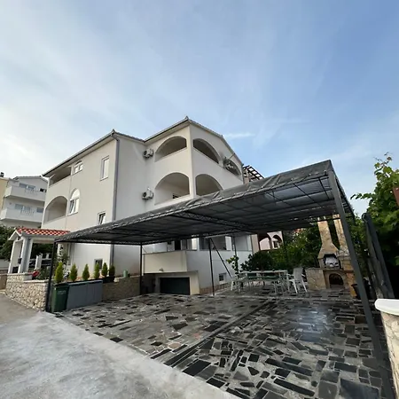 Lm Trogir