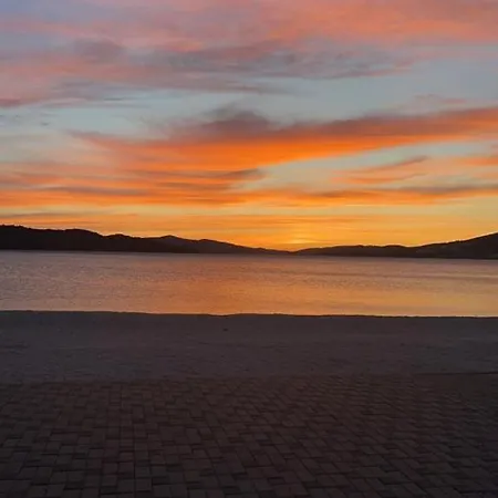 Lm * Trogir